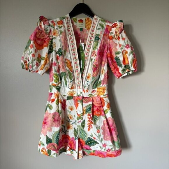 FARM Rio Macaw Bloom Off White Romper Colorful NWT Size Xsmall - Missing Belt - Picture 2 of 5